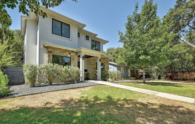 Stunning 4 Bedroom 2.5 Bathroom Home For rent in Heart of Austin, Bouldin Creek, Downtown Austin.