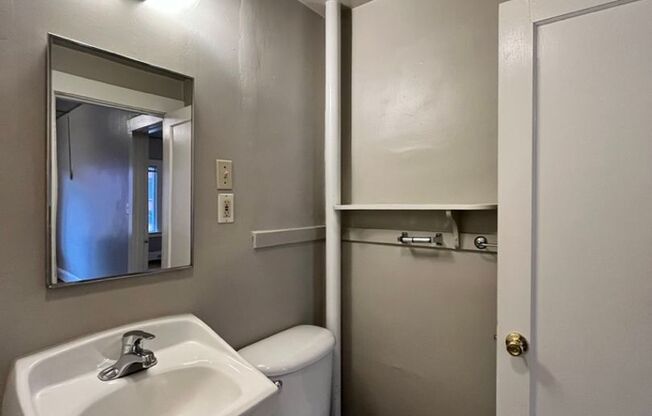 1 bed, 1 bath, $1,445, Unit 38