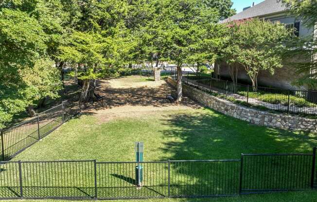 dog park at Stoneleigh on Spring Creek apartments