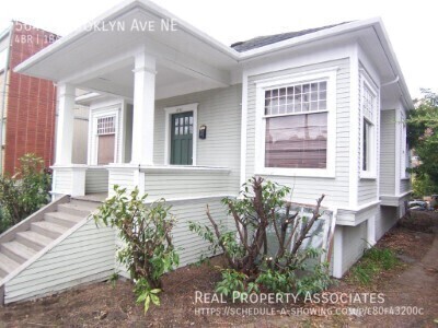 5646 BROOKLYN AVE NE