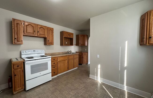 1 bed, 1 bath, $995