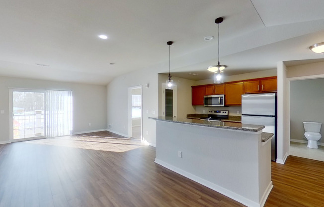 2 beds, 1 bath, 1,233 sqft, $1,670, Unit 3