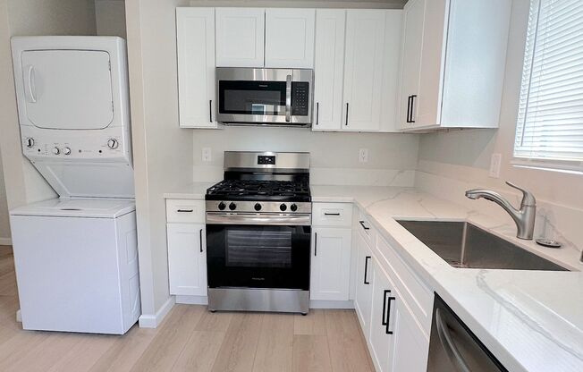 2324- 2332 G Ave