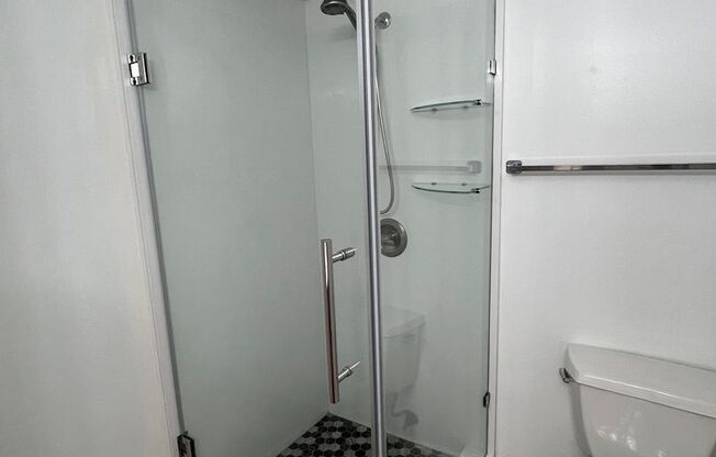 3 beds, 2 baths, $3,400, Unit # 1102