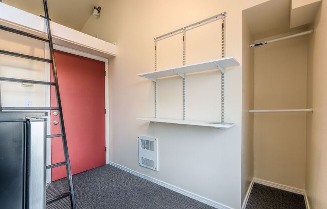 Studio, 1 bath, 140 sqft, $840, Unit B-6