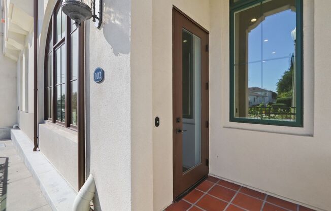 1 bed, 2 baths, 748 sqft, $4,500, Unit #102