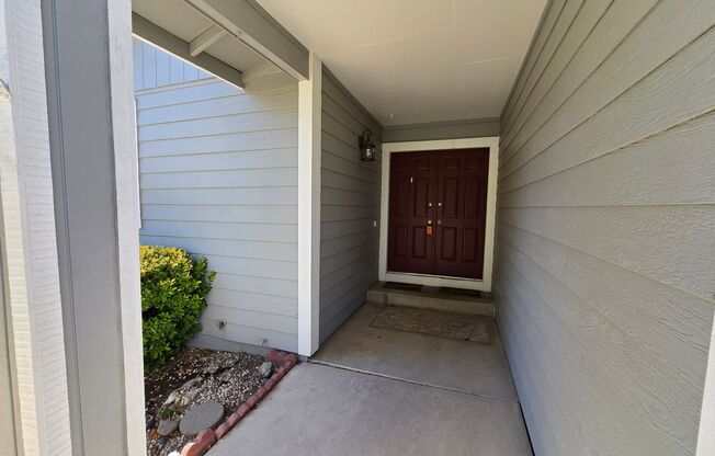 3 beds, 2 baths, $2,450