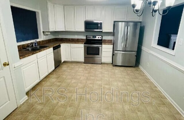 2405 ANNIE CIR