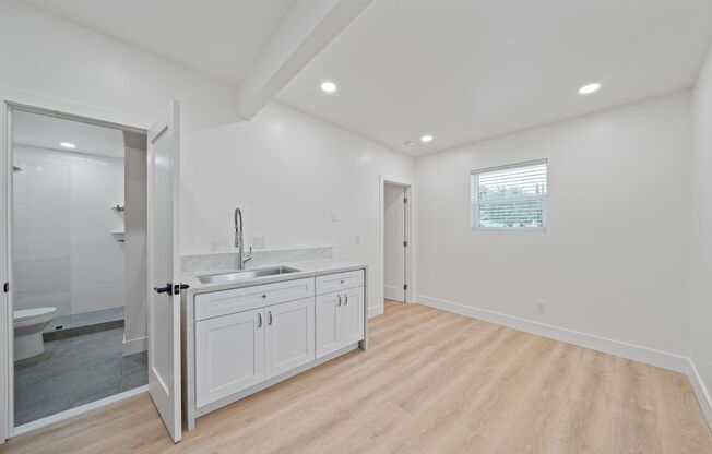 Affordable Housing San Diego This is an attached ADU 1 bed /1 bath Gorgeous Home w Laundry + A/C
