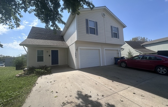1883 CHICKADEE DR