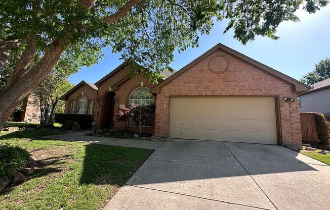 5204 Lakeland Dr