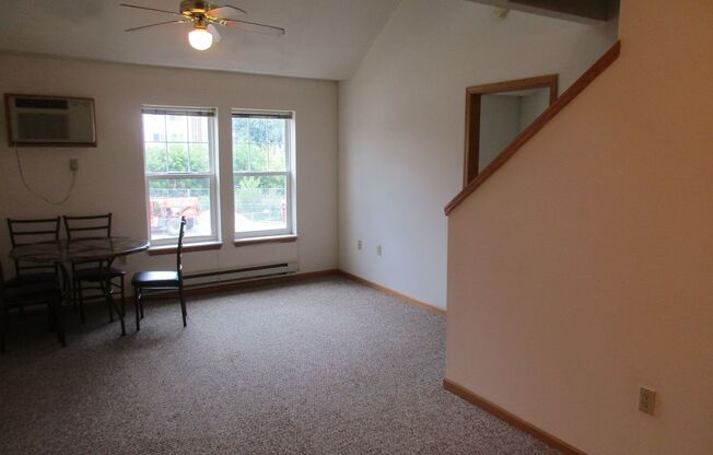 3 beds, 2 baths, $3,600, Unit CV 118-J