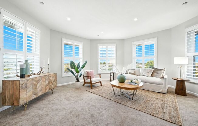 Spacious Andante Top-Floor 2/2 Condo Available Now!