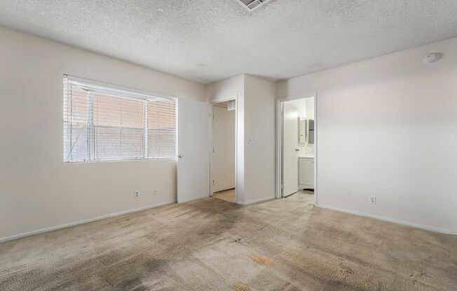 1 bed, 1 bath, $1,000, Unit # #B