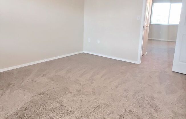 1 bed, 1 bath, 791 sqft, $1,045, Unit 697 - 203