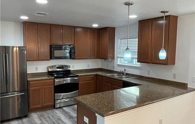 Move-in Ready and Near Major Employers