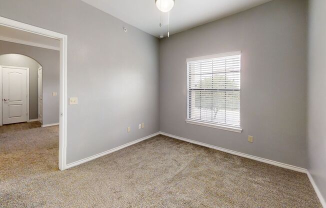 1 bed, 1 bath, 600 sqft, $959