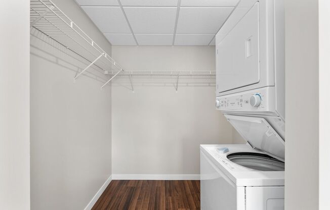 1 bed, 1 bath, 750 sqft, $1,535, Unit 533