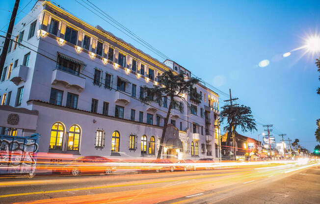 Exterior View In Night at Villa Carlotta – Furnished Apartments, Los Angeles, CA, 90028