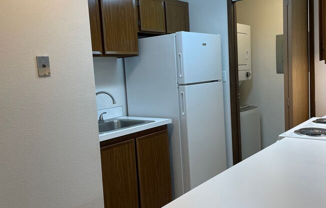 1 bed, 1 bath, 595 sqft, $1,295