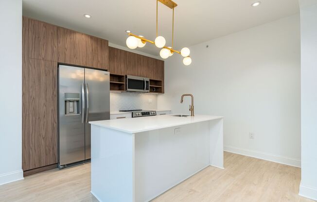 2 beds, 2 baths, 1,022 sqft, $2,795, Unit PH-16