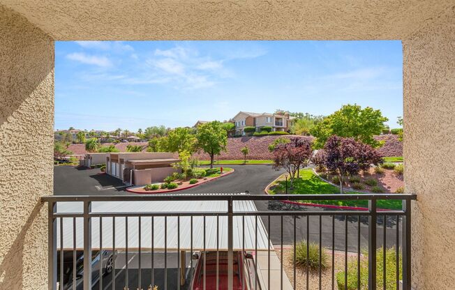 2 beds, 2 baths, $1,595, Unit # 822