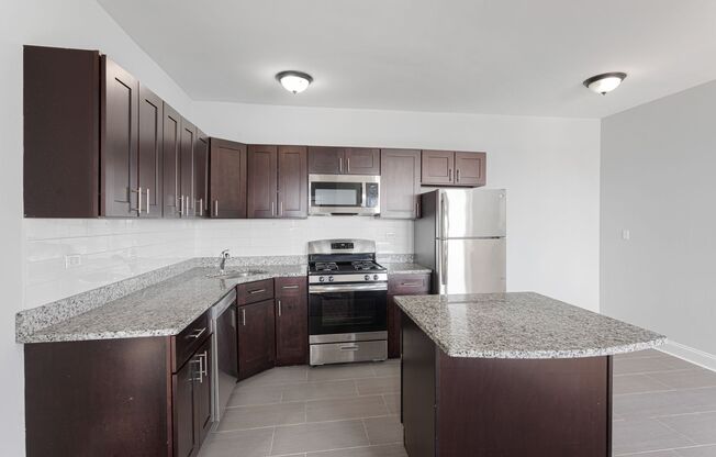 1 bed, 1 bath, 419 sqft, $1,850, Unit 706