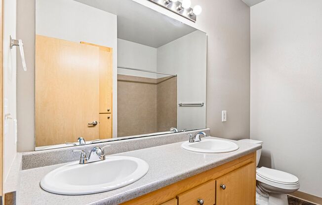 1 bed, 1 bath, 728 sqft, $1,675, Unit D203