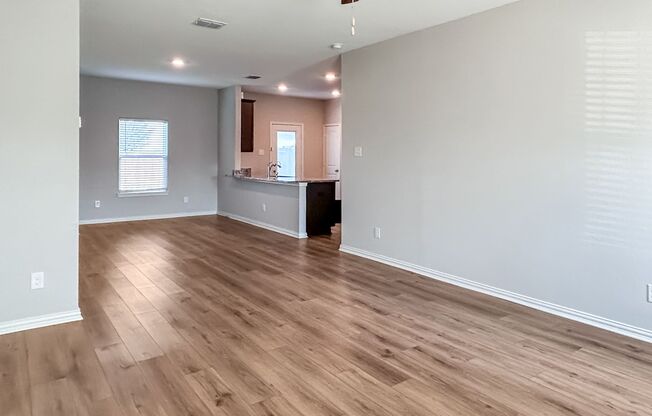 Beautifully Refreshed 3-Bedroom Home in Desirable Hightop Ridge