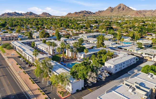 2 beds, 2 baths, 952 sqft, $1,150, Unit 230
