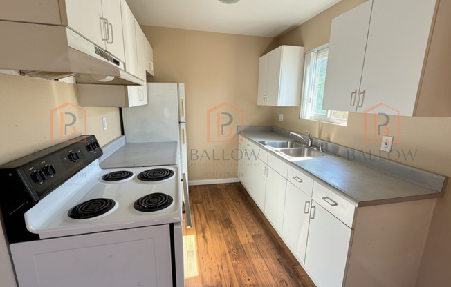 1 bed, 1 bath, $1,400, Unit B