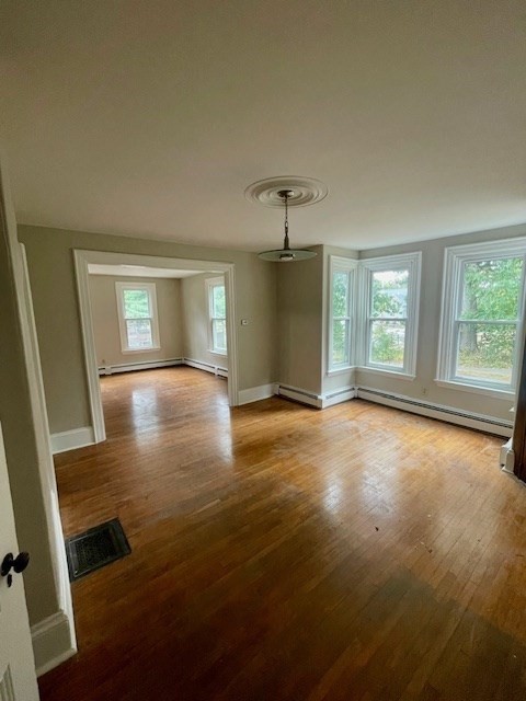 2 beds, 1 bath, 1,100 sqft, $2,500, Unit 1