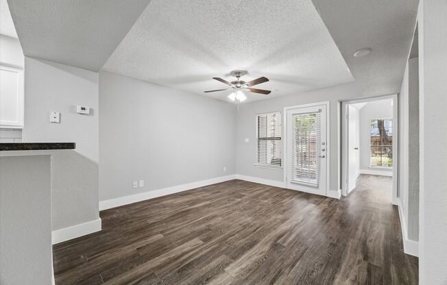 2 beds, 2 baths, 800 sqft, $1,495, Unit 4129