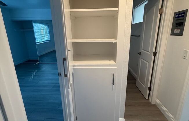 2 beds, 1 bath, 802 sqft, $2,645, Unit 6650-D