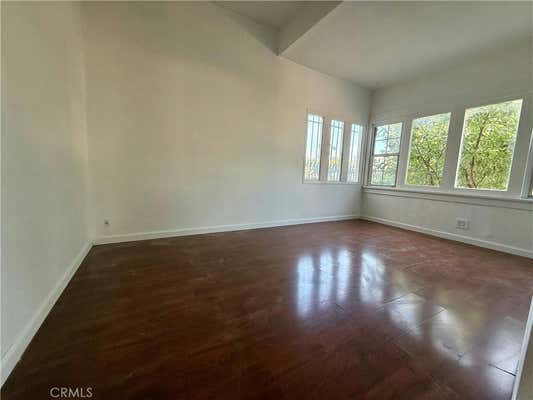 3 beds, 3 baths, 1,520 sqft, $4,300