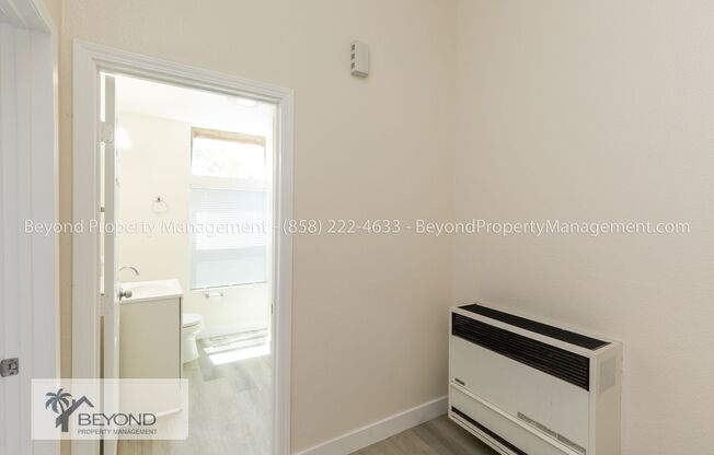 2 beds, 1 bath, 810 sqft, $1,988, Unit National Ave 1724