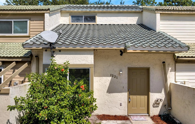 1221 WINTER GRN WAY