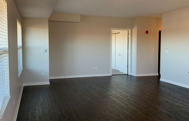 2 beds, 2 baths, 1,303 sqft, $3,850, Unit 400