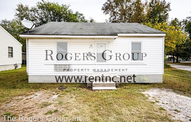 904 Burr St