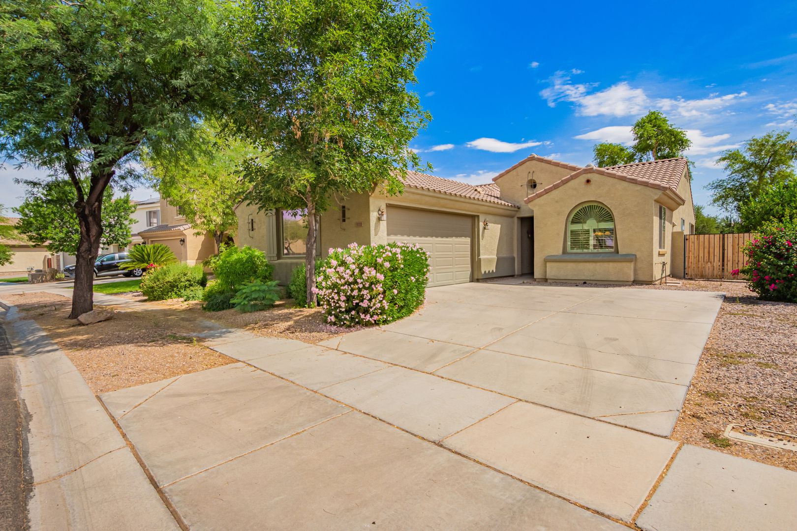 Move In ready home in Power Ranch!