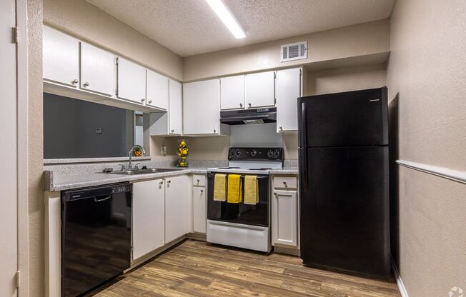 2 beds, 1 bath, 866 sqft, $2,400, Unit 2040