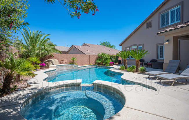 11112 PINE GREENS CT