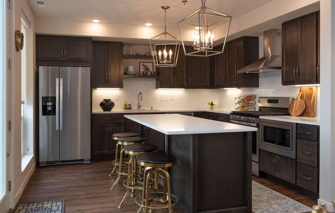 1 bed, 1 bath, 1,232 sqft, $2,695, Unit 113