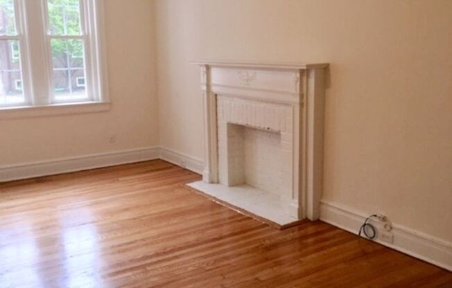 2 beds, 1 bath, 1,100 sqft, $1,725, Unit B1