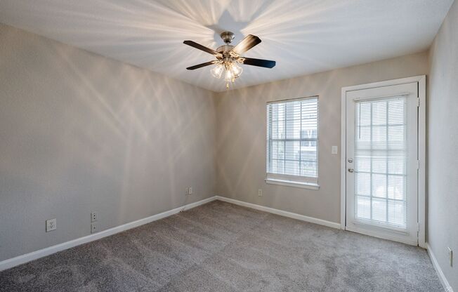 2 beds, 2 baths, 1,000 sqft, $1,450, Unit 2040