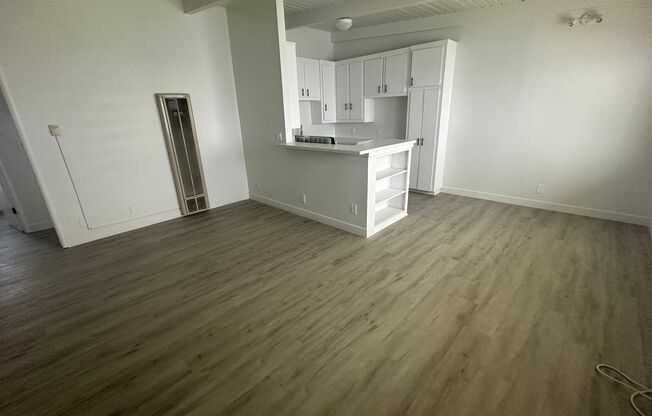 1 bed, 1 bath, $2,295, Unit 07