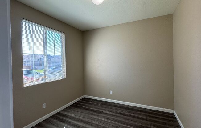Four Bed, Two Bath Home Close to Hwy 99 and Stockton Airport