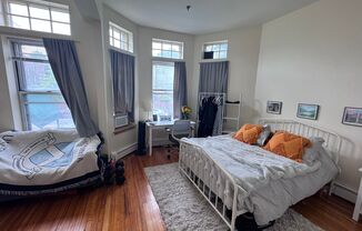 206 Chestnut Hill Ave - SM