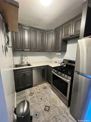 1 bed, 1 bath, 850 sqft, $2,100