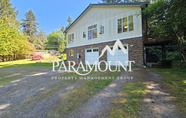 Spacious 4,600+sqft 5 Bedroom in Bremerton!